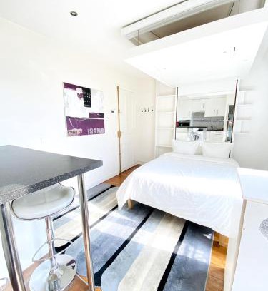 Faubourg Saint-Germain Apartment | Paris Eiffel Studio