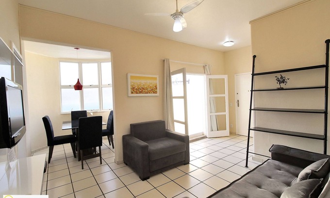 Copacabana Apartment | Penthouse with terrace one block from the beach