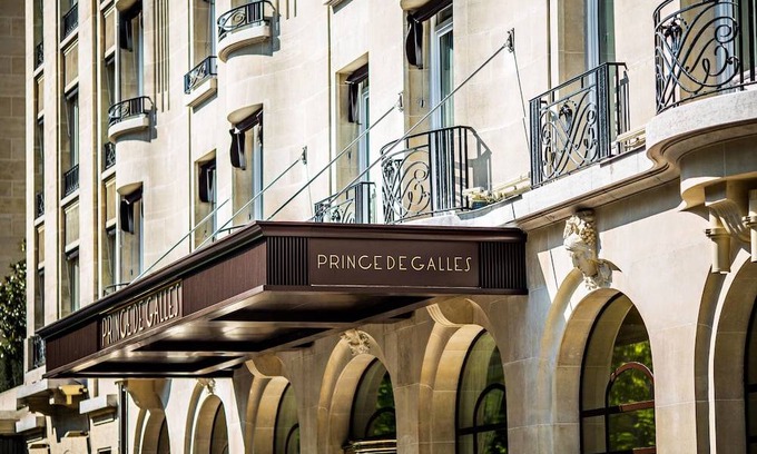 Champs-Elysees Hotel | Prince de Galles, a Luxury Collection Hotel, Paris