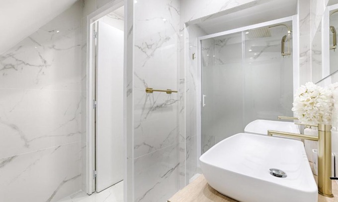 Bercy Apartment | Saint Antoine Marais Charming Apartment 1BR