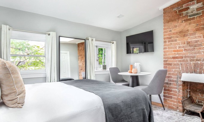 Greenwich Village Apartment | Sleek West Village Studio nr Washington Sq Park, by Blueground