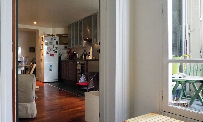 Porte-Saint-Martin Apartment | Spacious, light-filled 57m2 character apartment overlooking courtyard ideal for families