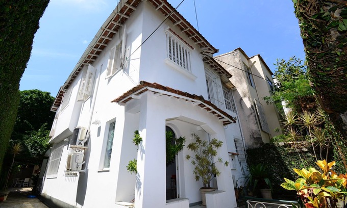 Jardim Botanico House | SPECTACULAR house in a safe and charming neighborhood, for up to 10 people