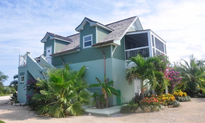 Morris Settlement Apartment | The Crab House On Sunset Beach with Mooringnn