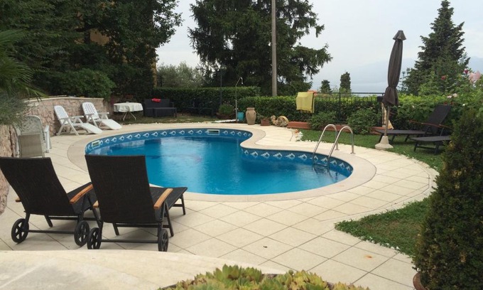 Albisano Apartment | Villa Bardino