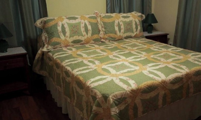 North Palmetto Point Cottage | Yellow Elder Cottage, 1 Bedroom