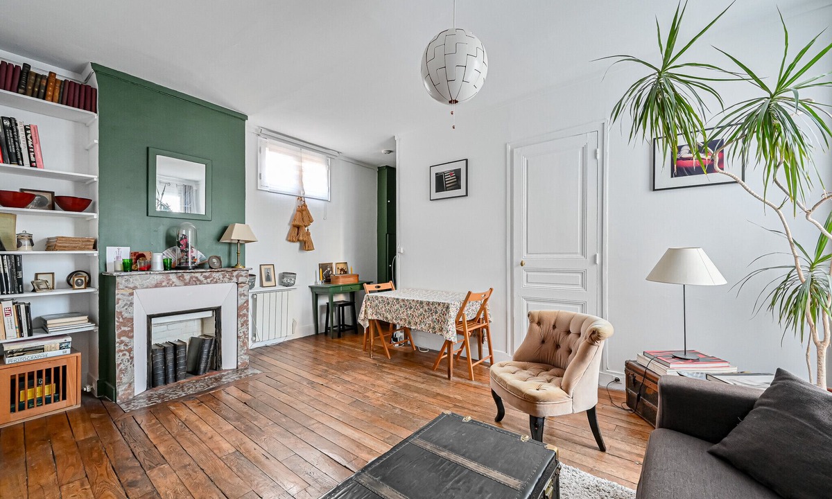 Quartier de la Monnaie Apartment | Trendy Saint Germain des Pres