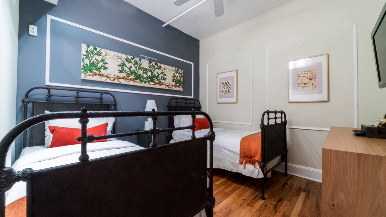 Photo of Livingroom in Greenpoint
