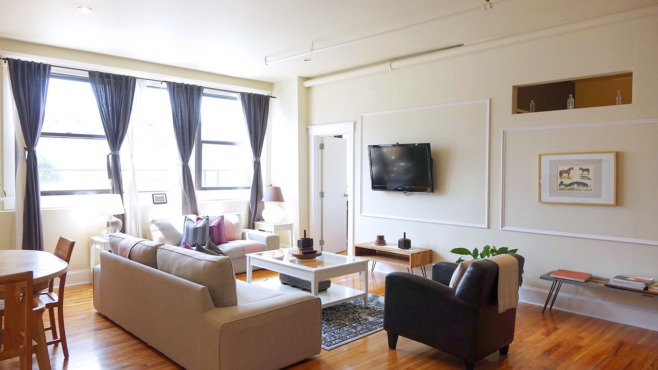 Photo of Livingroom in Greenpoint