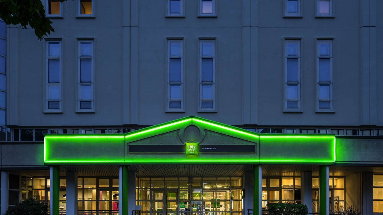 Photo of Buildings in Antony