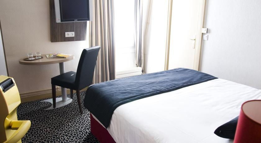 Photo of Bedroom in Montparnasse