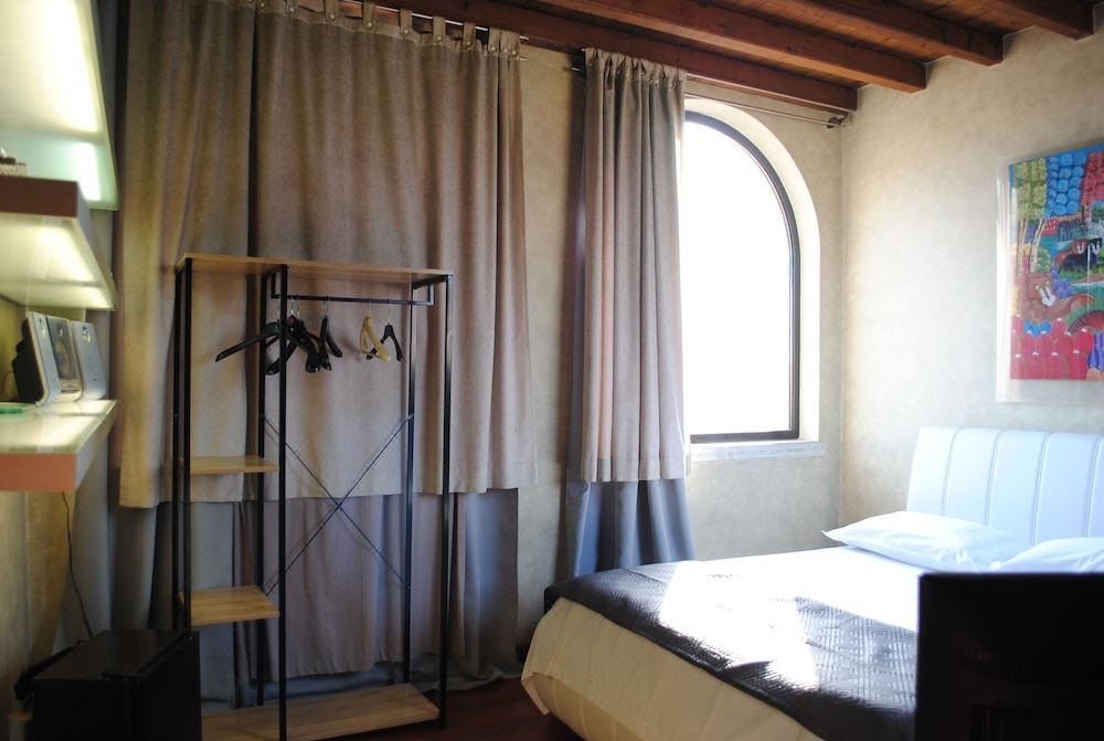 Photo of Bedroom in Verona City Centre