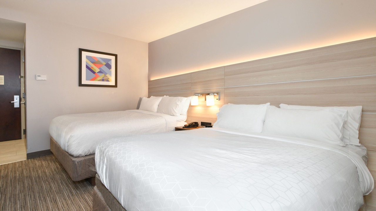 Photo of Bedroom in Travis - Chelsea