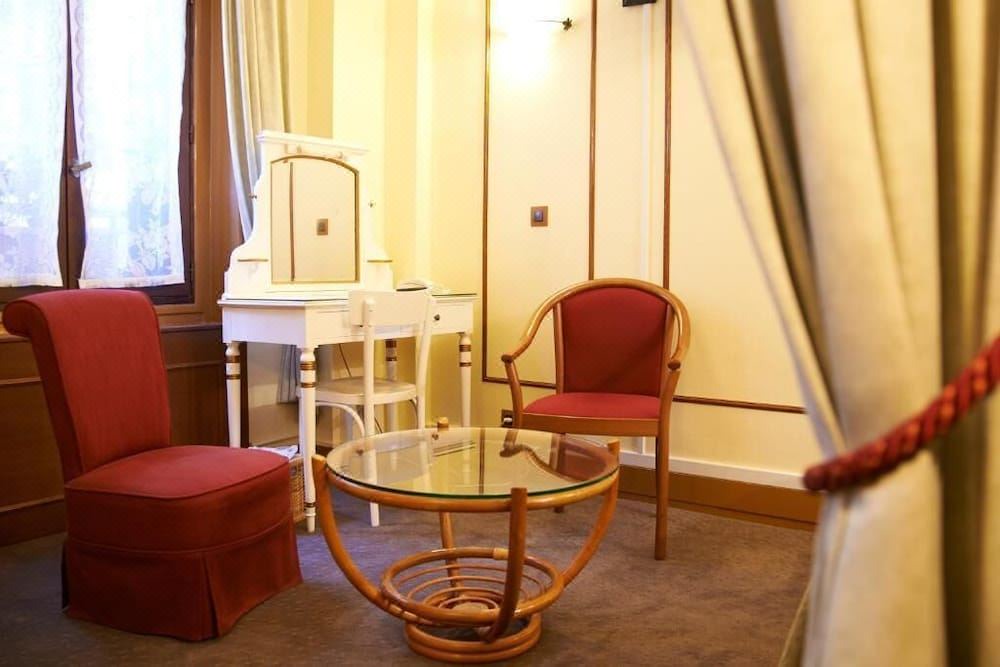 Photo of Livingroom in Neuilly-sur-Seine