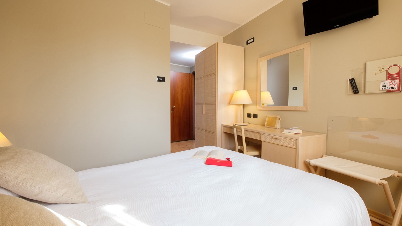 Photo of Bedroom in Paderno del Grappa