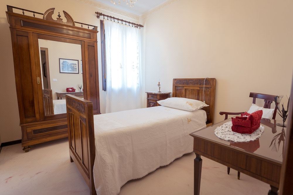 Photo of Bedroom in Bellombra