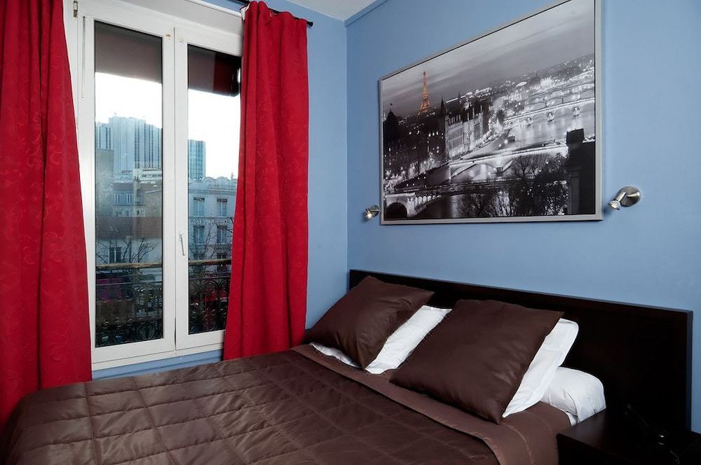 Photo of Bedroom in Montparnasse