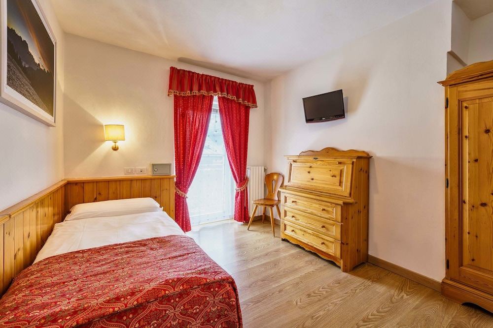 Photo of Bedroom in Cortina d'Ampezzo Historic Centre