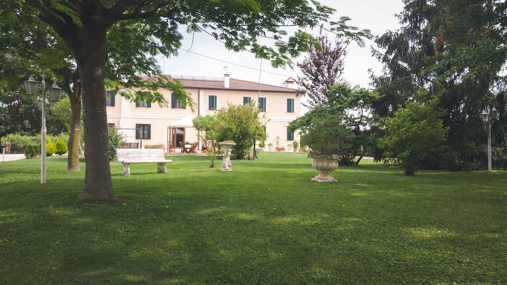 Photo of Buildings in Bellombra