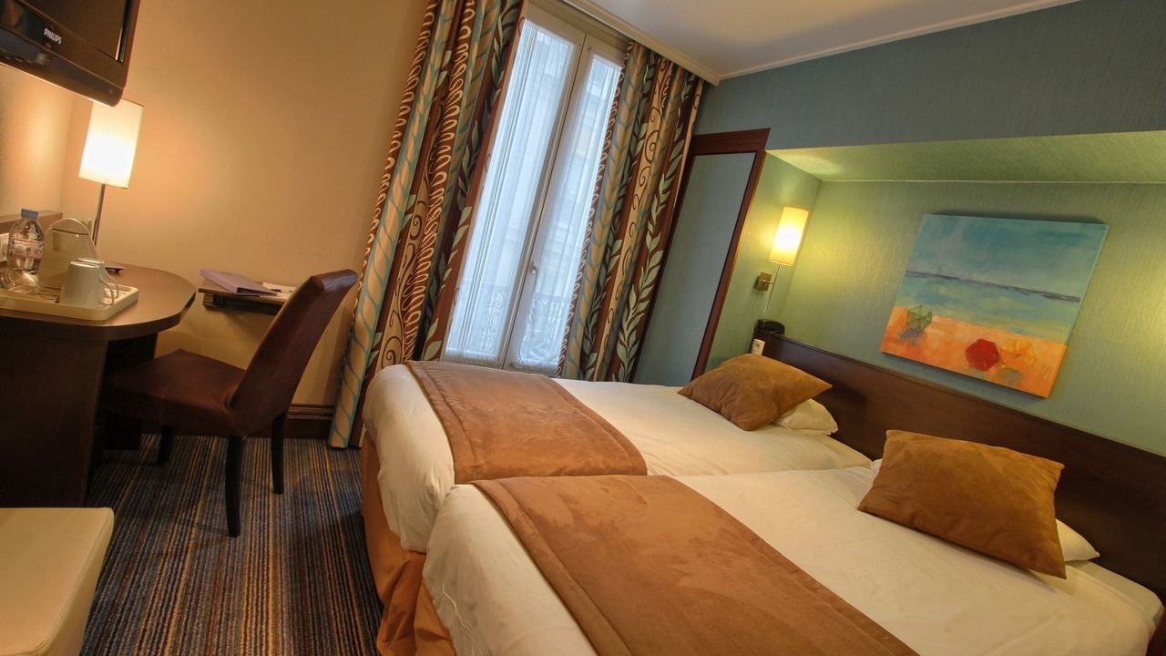 Photo of Bedroom in Montparnasse