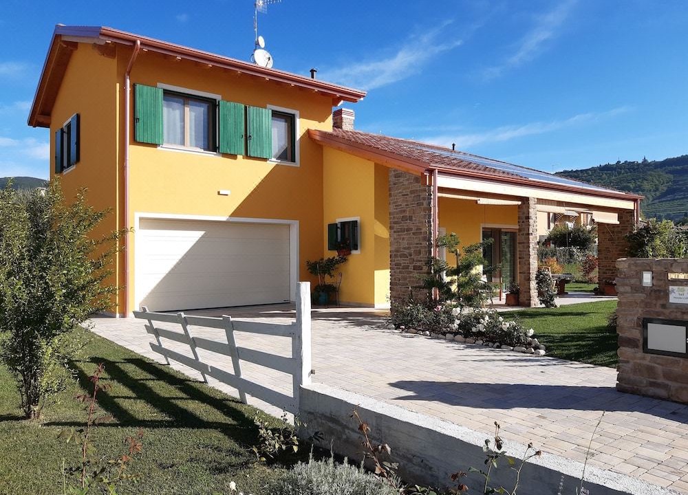 Photo of Buildings in Gargagnago di Valpolicella