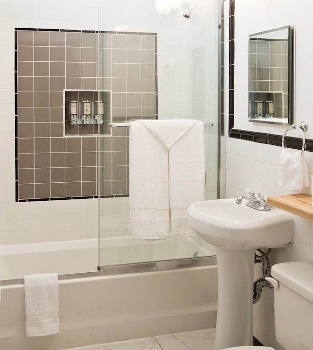 Photo of Bathroom in Greenpoint