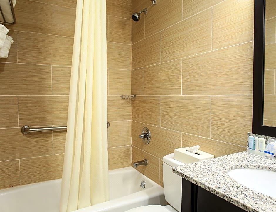 Photo of Bathroom in Borough Park