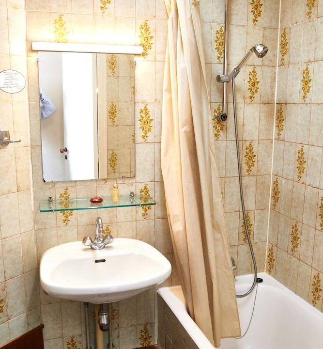 Photo of Bathroom in Neuilly-sur-Seine