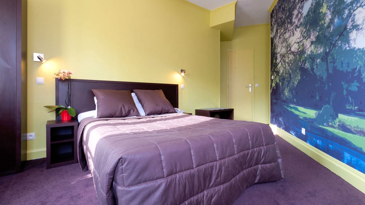 Photo of Bedroom in Montparnasse
