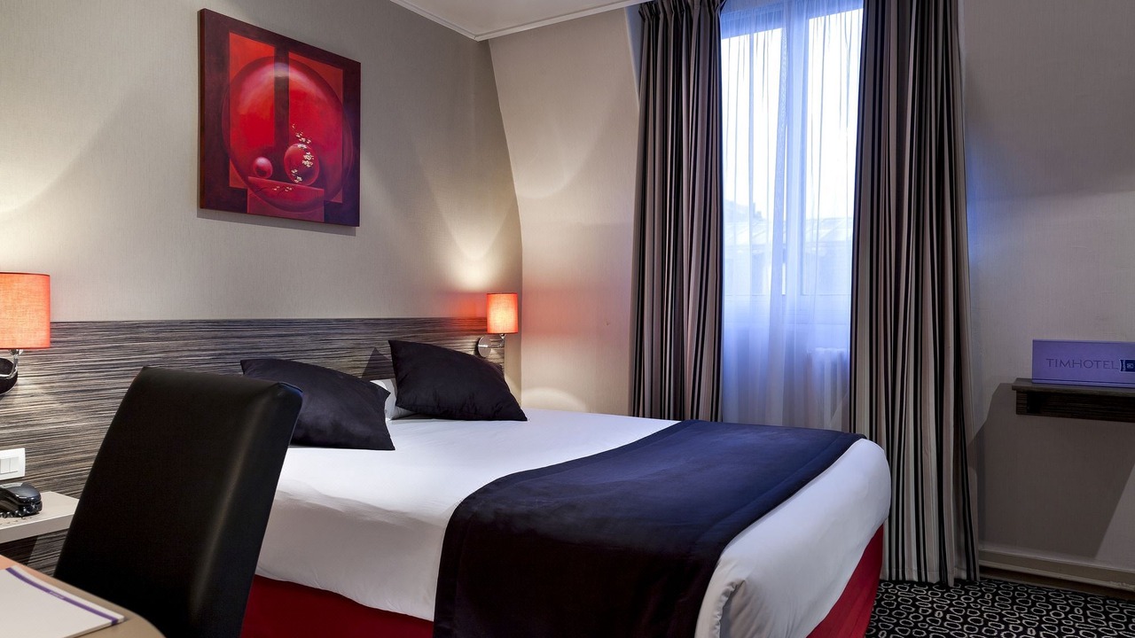 Photo of Bedroom in Montparnasse