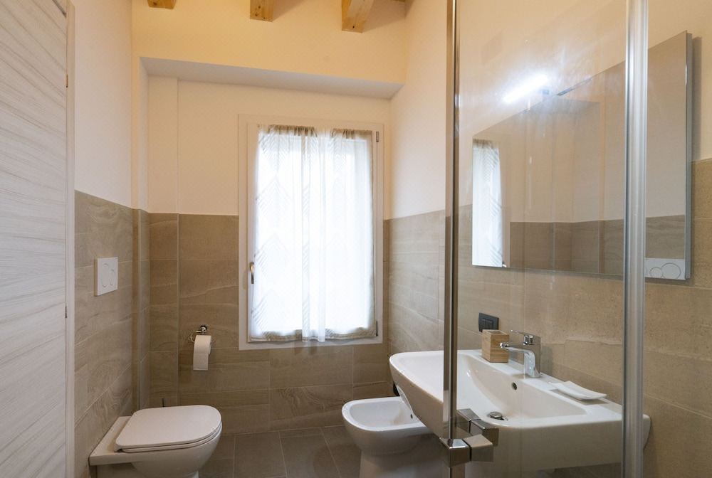 Photo of Bathroom in Vago