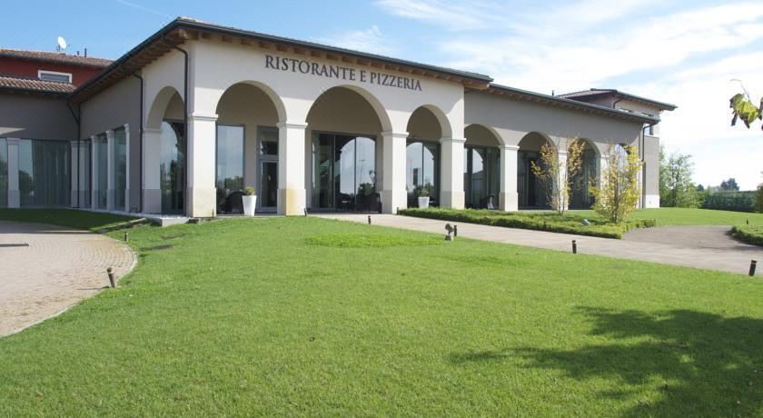 Photo of Buildings in Villa Bartolomea