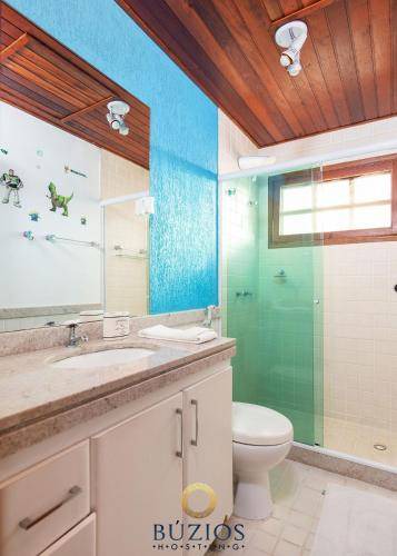 Photo of Bathroom in Praia Rasa