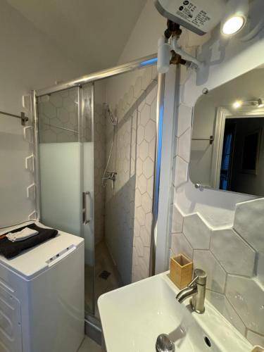 Photo of Bathroom in Arcueil