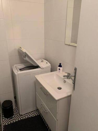 Photo of Bathroom in Arcueil