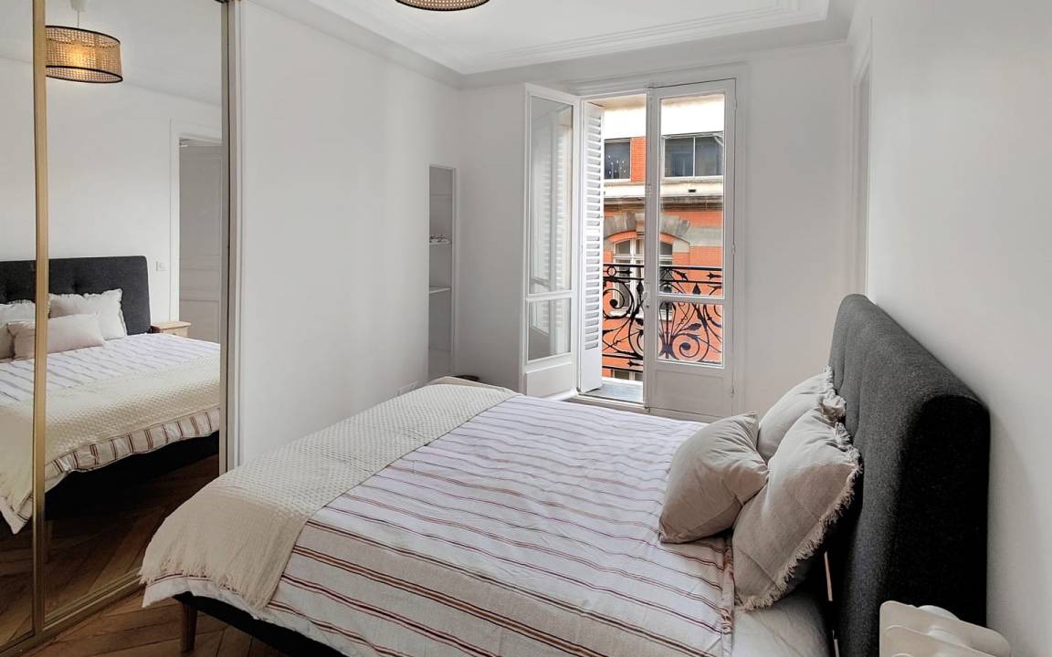 Photo of Bedroom in Val-de-Grace