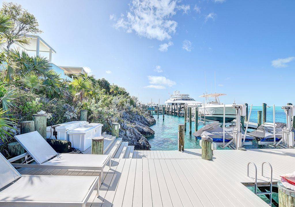 Photo of Others in Staniel Cay