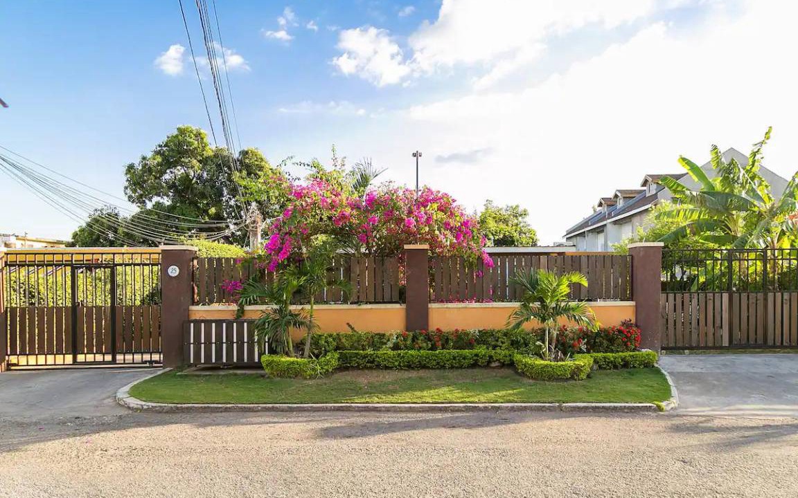 Photo of Others in Molynes Gardens