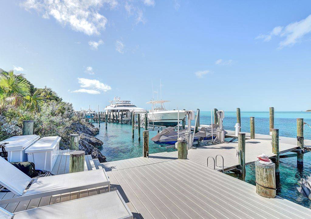 Photo of Others in Staniel Cay