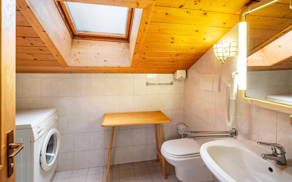 Photo of Bathroom in Livinallongo del Col di Lana