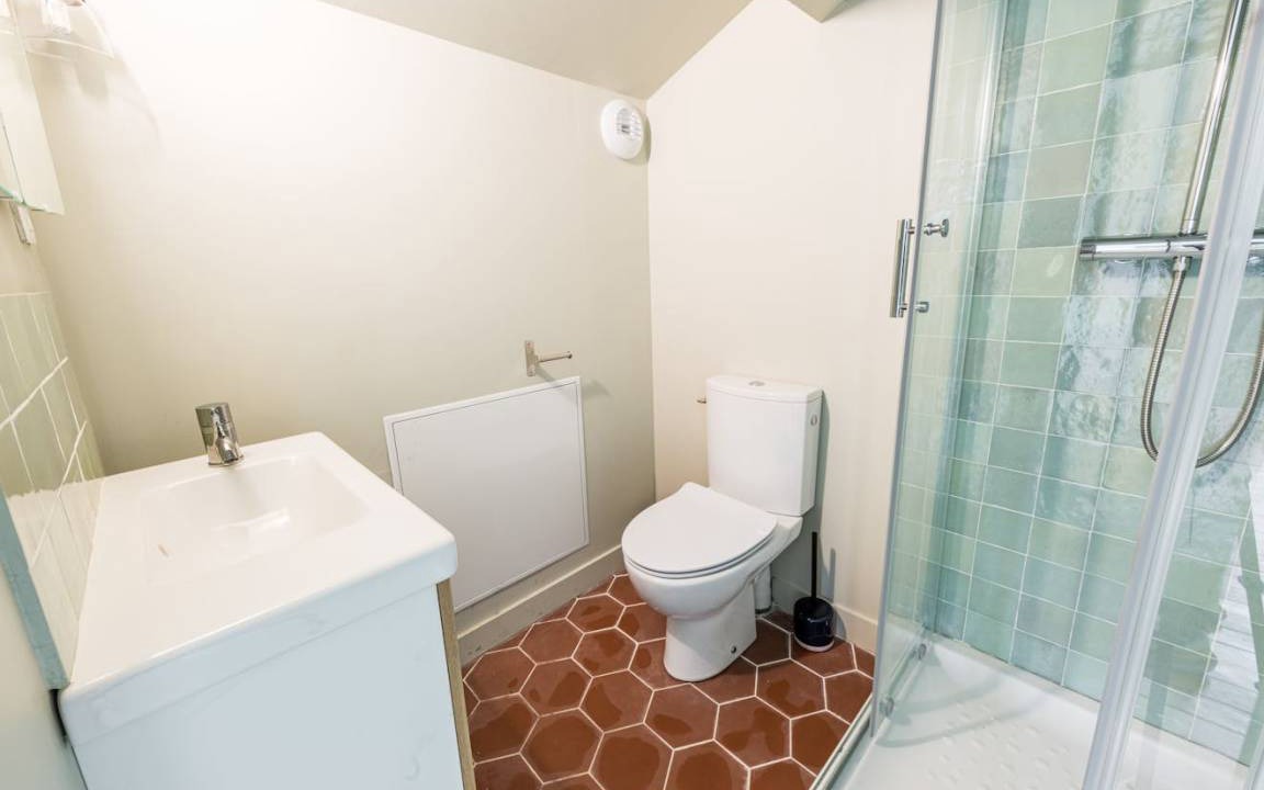 Photo of Bathroom in Alfortville