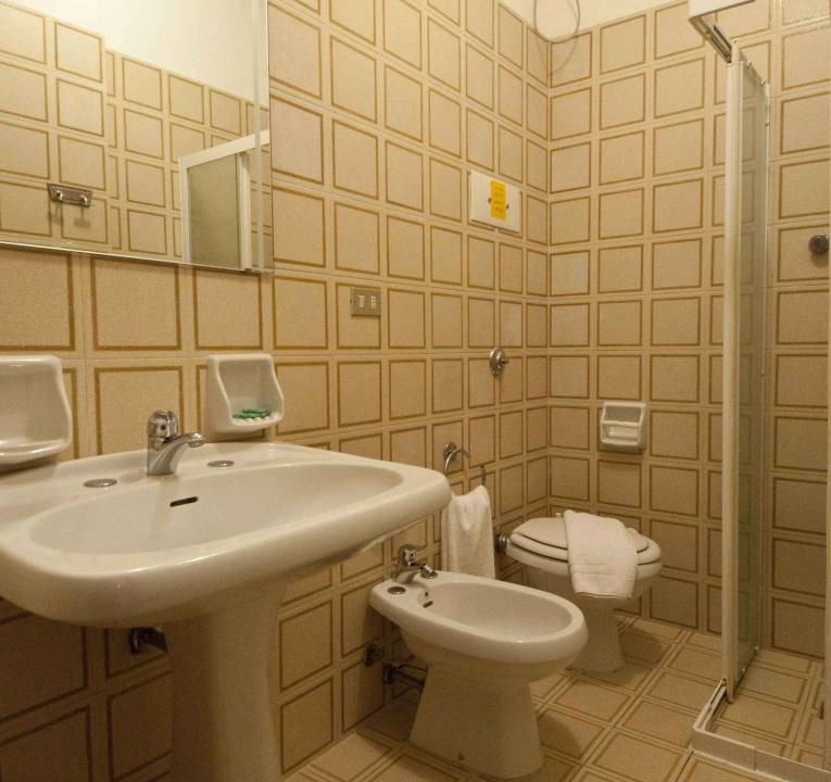 Photo of Bathroom in Frader