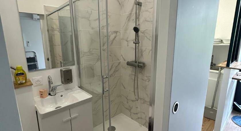 Photo of Bathroom in Sceaux