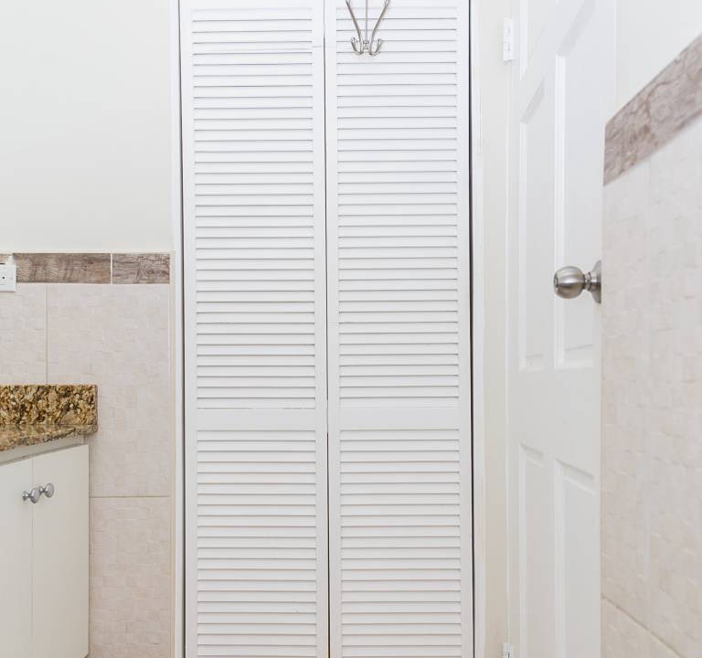 Photo of Bathroom in Molynes Gardens