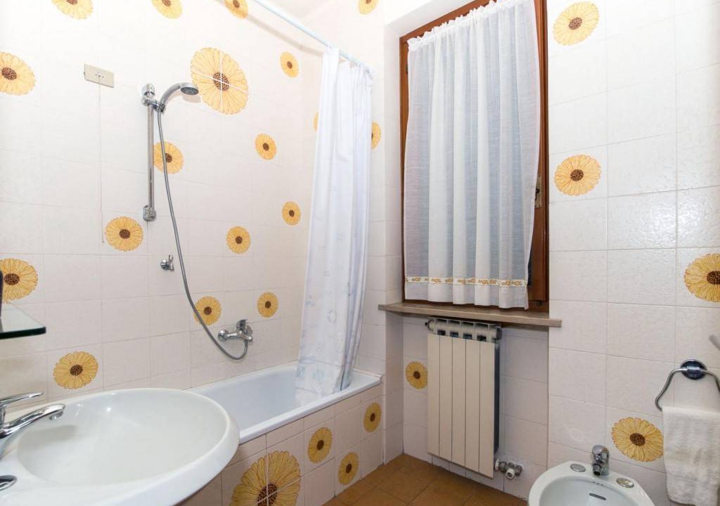 Photo of Bathroom in Frader