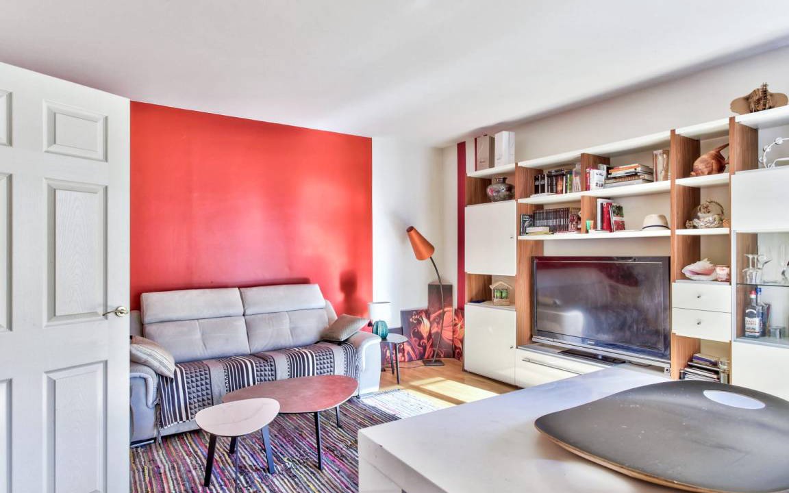 Photo of Livingroom in Quinze-Vingts
