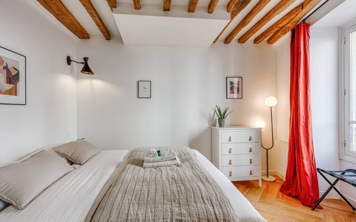 Photo of Bedroom in Val-de-Grace