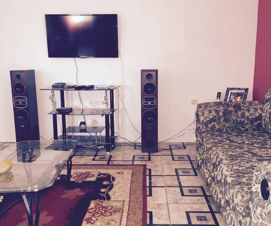 Photo of Livingroom in Spanish Town