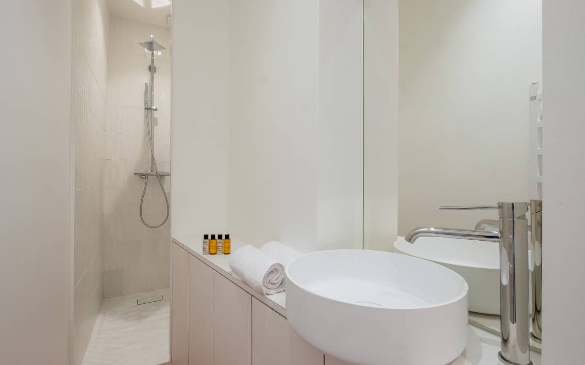 Photo of Bathroom in Pigalle