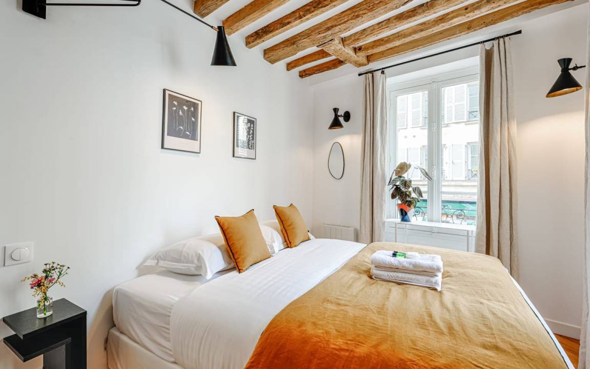 Photo of Bedroom in Val-de-Grace
